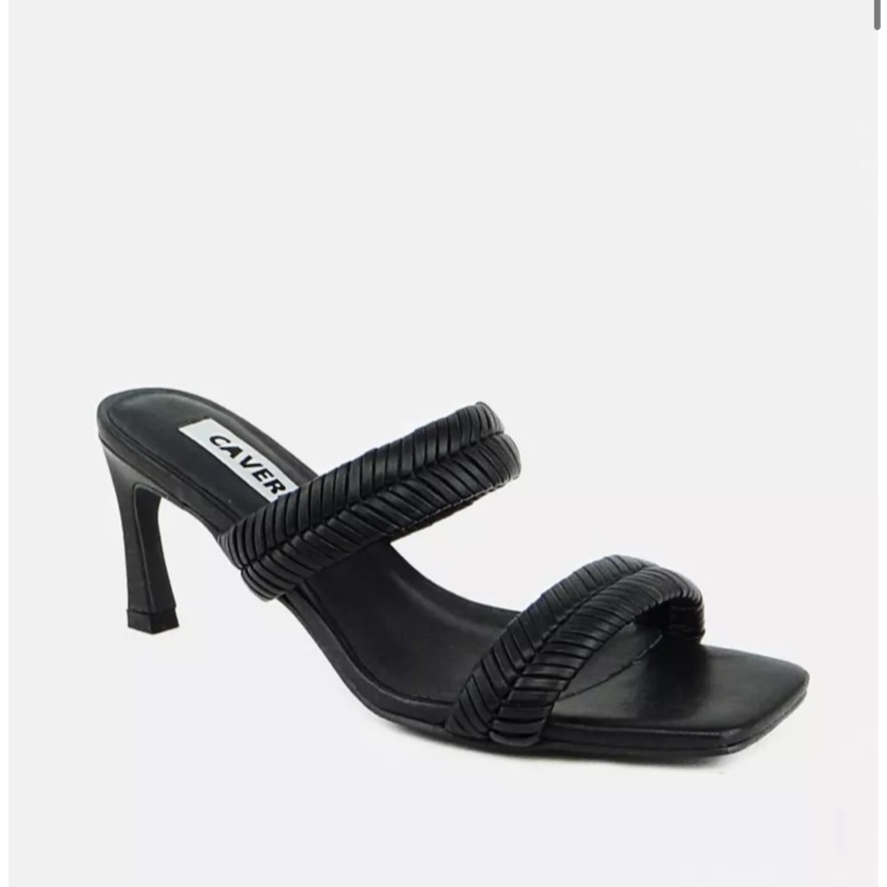 Venus Mule Black
Hand Braided Leather size 38